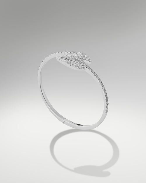 14k White Gold Fancy Leaf Diamond Bangle